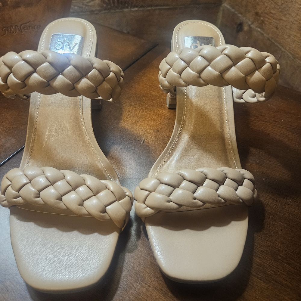 Dolce Vita Tan Braided Heels - Picture 4 of 10